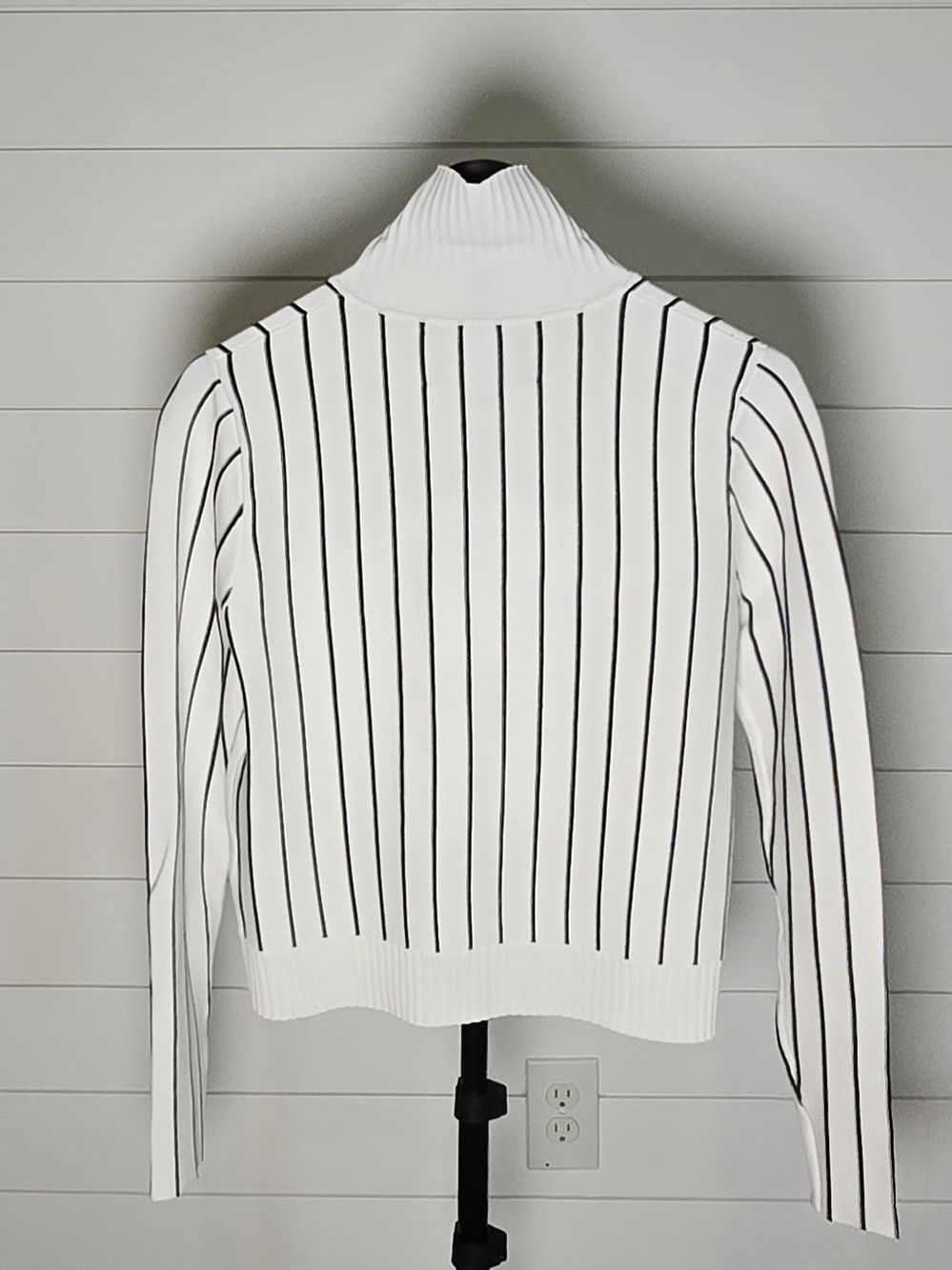 NWT Aleeza Paris White w Black Stripes Knit Cardigan S - Picture 4 of 6